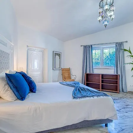 Golfinhos - Magnificent & Spacious 5 Bedroom