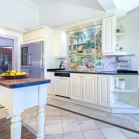 Golfinhos - Magnificent & Spacious 5 Bedroom Villa Carvoeiro (Lagoa)