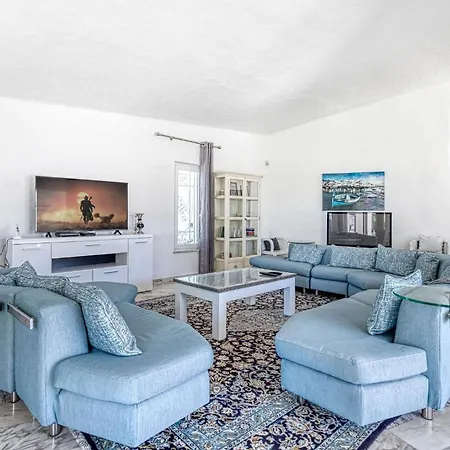 Golfinhos - Magnificent & Spacious 5 Bedroom