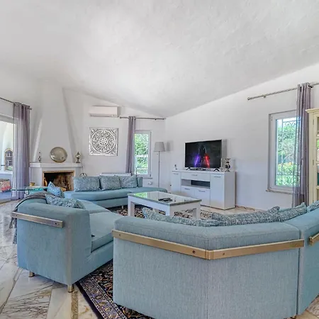 Golfinhos - Magnificent & Spacious 5 Bedroom Carvoeiro (Lagoa)