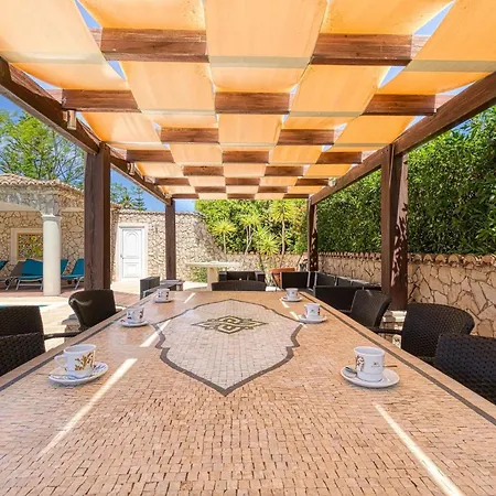 Golfinhos - Magnificent & Spacious 5 Bedroom * Carvoeiro (Lagoa)