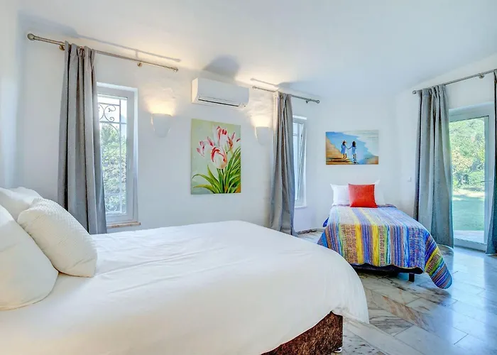 Golfinhos - Magnificent & Spacious 5 Bedroom Villa Carvoeiro (Lagoa)