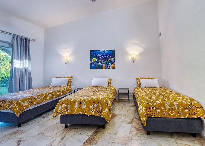 Villa Golfinhos - Magnificent & Spacious 5 Bedroom