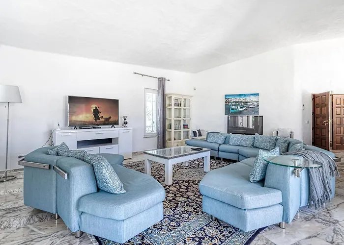 Golfinhos - Magnificent & Spacious 5 Bedroom