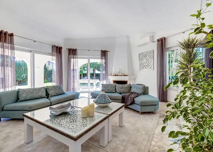 Golfinhos - Magnificent & Spacious 5 Bedroom *