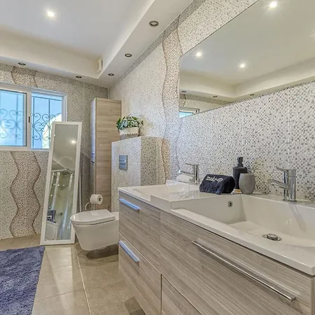 Golfinhos - Magnificent & Spacious 5 Bedroom Villa Carvoeiro (Lagoa)