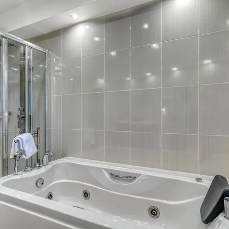 Golfinhos - Magnificent & Spacious 5 Bedroom * Carvoeiro (Lagoa)