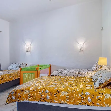 Golfinhos - Magnificent & Spacious 5 Bedroom *